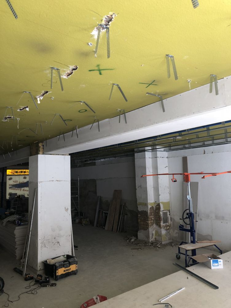 Vorarbeiten – Einblick in den Trockenbau